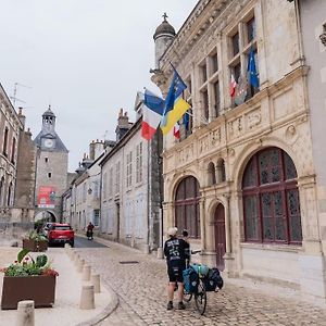 Gite En Centre Historique 65M2 Beaugency Exterior photo