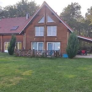 Le Chalet Des 4 Saisons Mers-sur-Indre Exterior photo