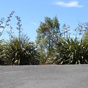 2 Views At Tasman Exterior photo