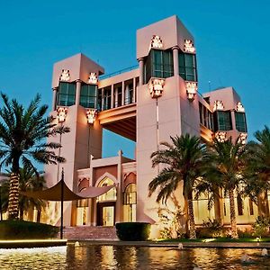 Al Areen Palace & Spa By Accor Manama Exterior photo