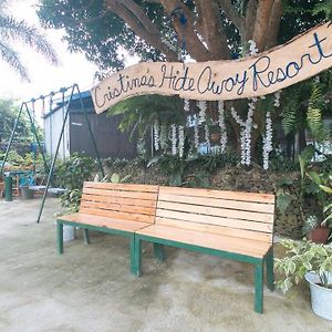 Reddoorz @ Cristina'S Hideaway Resort Tanay Rizal (Cabanatuan) Exterior photo