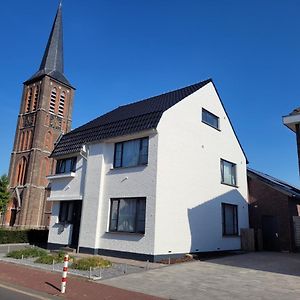 Het Wit Huys Born Exterior photo