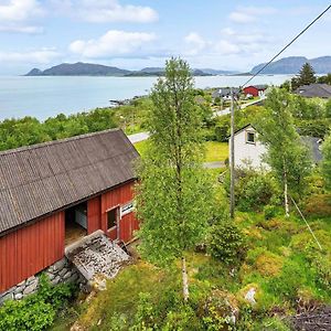 Holiday Home Aram Sandvik (More og Romsdal) Exterior photo