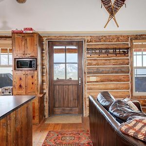 9 Cabin Hollow By Moonlight Basin Lodging Big Sky Exterior photo