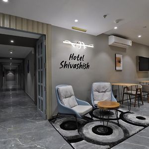 Hotel Shivashish Ahmedabad Exterior photo