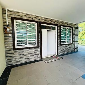 Santai-Santai Homestay Kudat Exterior photo