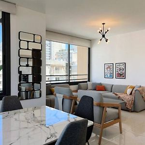 Elevated 2Br Living In Hamra Beirute Exterior photo