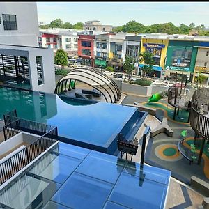 Sky Trees Your Perfect Gateway With Pool & Facilities Johor Bahru Exterior photo