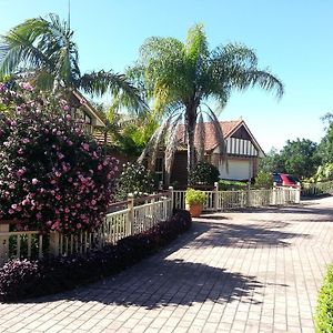 Tranquil Garden Hideaway Ormeau Exterior photo