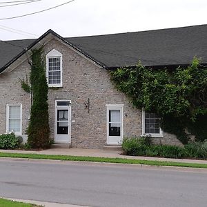 Stone Carriage House Picton Exterior photo