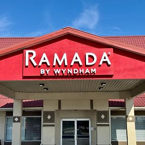 Ramada By Wyndham Lumberton Exterior photo