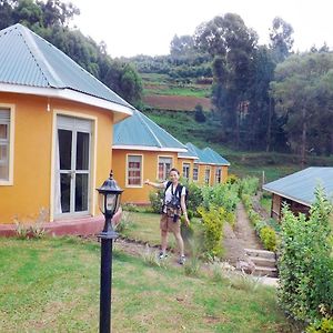 Antique Cottages Kabale Exterior photo