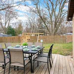 U Of Nd Oasis Cozy Minimalist 4Bd With Outdoor Deck And Playground South Bend Exterior photo