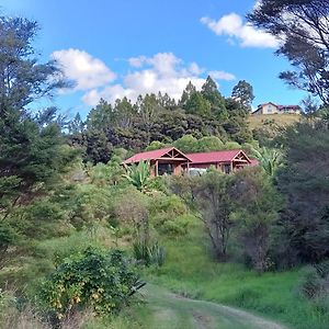 The Hideout Mangawhai Exterior photo