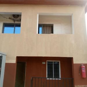 F4 Luxury Apartment Ikeja Exterior photo