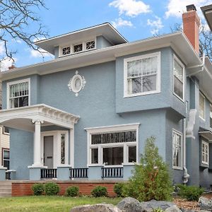 Sapphire Estate Minneapolis Exterior photo