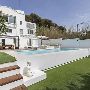 Casa Modernista Con Piscina Canyet Badalona Exterior photo