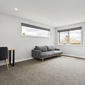 North Edge Townhouse With Parking & Near The City Launceston Exterior photo