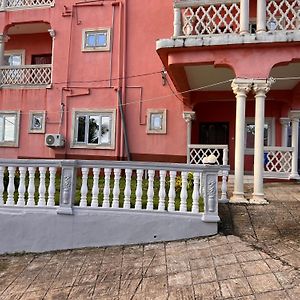 Delornya Complex Freetown Exterior photo