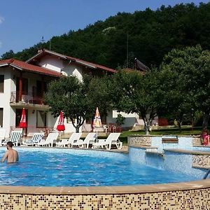 By The River Hotel Complex Balkanets (Lovech) Exterior photo