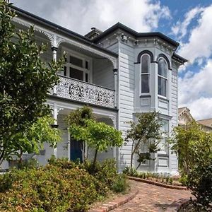 The Cobbler Launceston Exterior photo