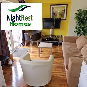 Nightrest Homes 5 Bedroom House - Smart Tv In Each Room-Parking-Wifi Welwyn Garden City Exterior photo