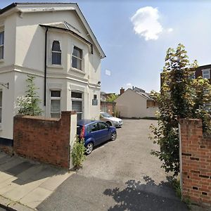 Aylesbury Apartment 1 With Parking Aylesbury (Buckinghamshire) Exterior photo