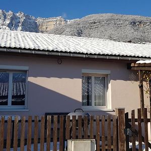 Gite Fabuleux, Jardin, Terrasse, Parking Saint-Vincent-de-Mercuze Exterior photo