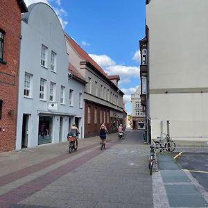 Uber Den Dachern Luneburgs Lüneburg Exterior photo