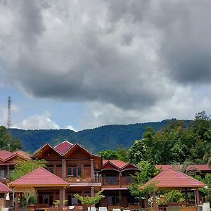 Gokhon Guest House Tuktuk Siadong Exterior photo