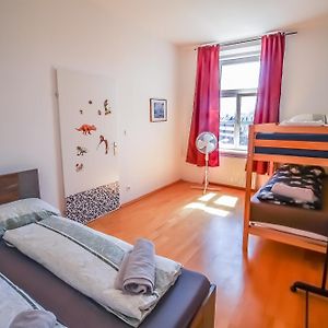 Comfort Apartments In Liesing Area Viena Exterior photo
