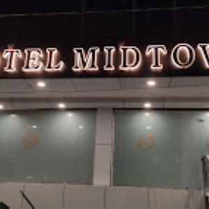 Hotel Midtown , Bareilly Bareli Exterior photo
