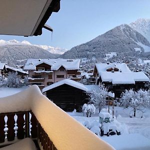 Stunning Luxury Apartment In Central Klosters Exterior photo