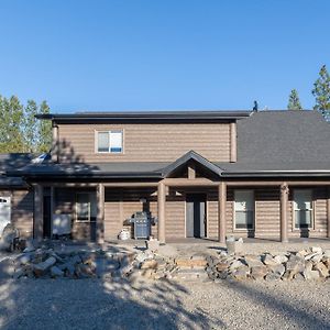 Sunny Peaks Valemount Exterior photo