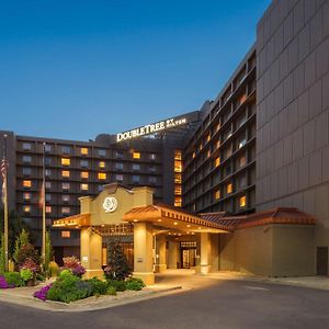 Doubletree By Hilton Hotel Denver Exterior photo