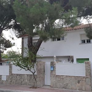 Casa Pinares Mostoles Exterior photo
