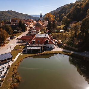 Kozjanski Dvor Podčetrtek Exterior photo