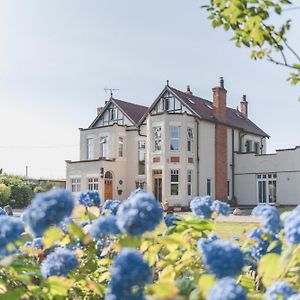 Mere Brook House Wirral Exterior photo