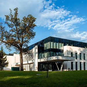 Polanka Conference Center Krosno Exterior photo