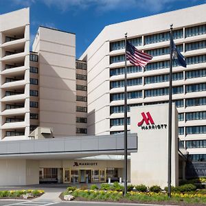 Long Island Marriott Hotel Uniondale Exterior photo