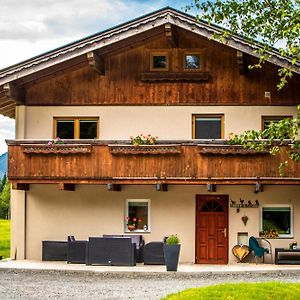 Mountain Lodge Neukirchen am Grossvenediger Exterior photo