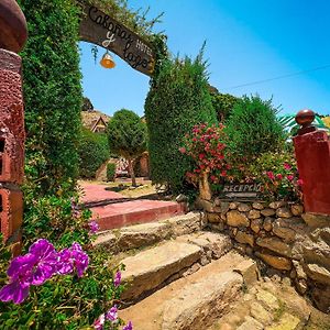 Hostal Sol Y Lago Copacabana (Lake Titicaca) Exterior photo