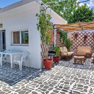 Eva'S House, Cozy Apartment In Traditional Village Pentamodi Exterior photo