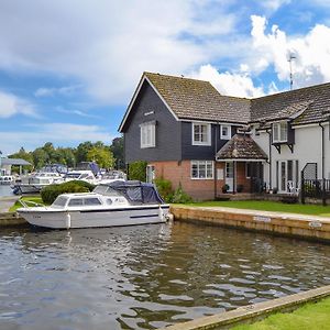 Nightingale Wroxham Exterior photo