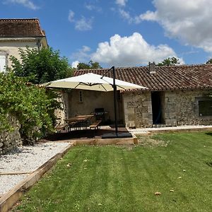 Chateau De Caractere Avec Piscine Au Coeur Du Perigord Vert Saint-Martial-Viveyrol Exterior photo