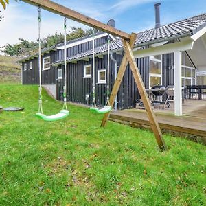 Awesome Home In Knebel With 4 Bedrooms And Sauna Ørby Exterior photo