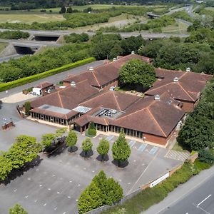 Doubletree By Hilton Newbury North Newbury (Berkshire) Exterior photo