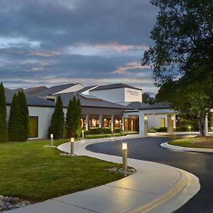 Courtyard Charlotte Arrowood Exterior photo