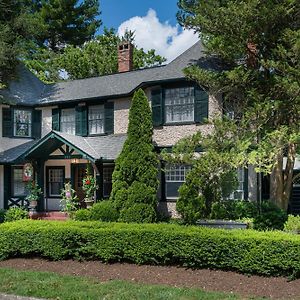 Pinecrest Bed & Breakfast Asheville Exterior photo