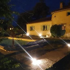 Charmant Gite Avec Piscine Privative Et Terrasse A Charroux, Village Medieval - Fr-1-489-394 Charroux-dʼAllier Exterior photo